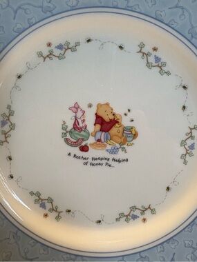 Disney Lenox 2000 Collection 4  “Pooh Party Dessert Plates”, Fine Porcelain 🎁